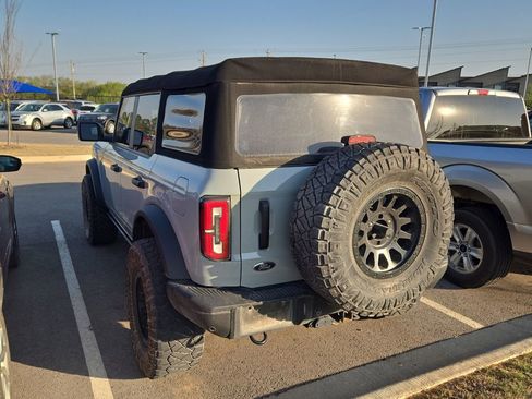 Used 2022 Ford Bronco Badlands image 2