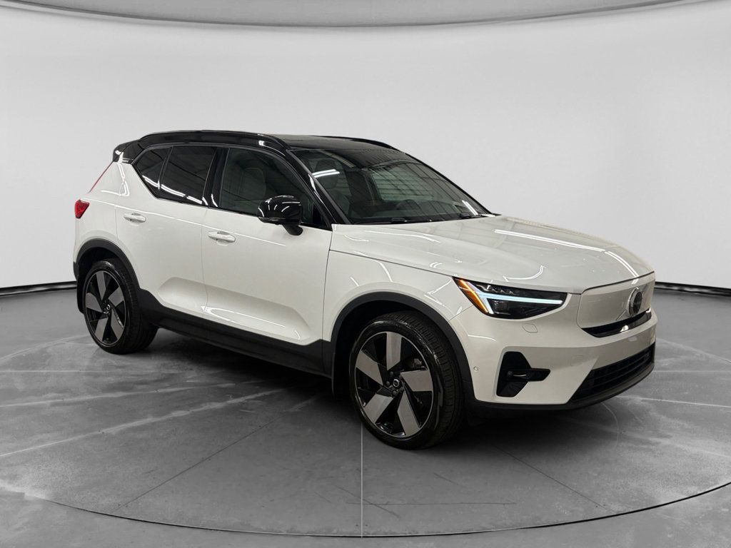 Used 2023 Volvo XC40 Recharge Ultimate w/ Protection Package Premier AWD/4WD image 4