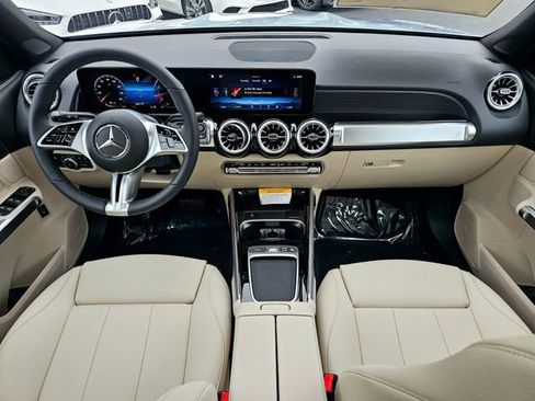 New 2026 Mercedes-Benz GLB 250 4MATIC image 27