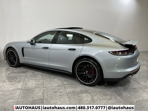 Used 2022 Porsche Panamera 4S w/ Premium Package image 5