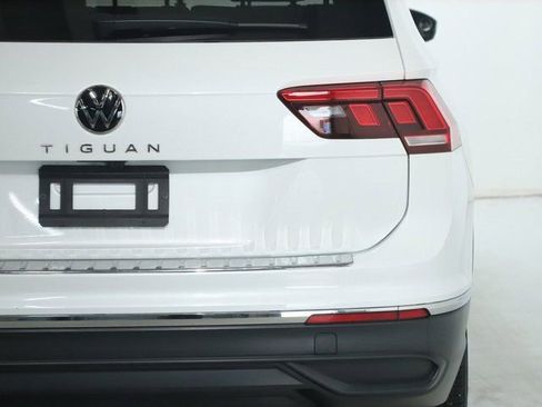 Used 2023 Volkswagen Atlas Cross Sport SEL AWD/4WD image 46