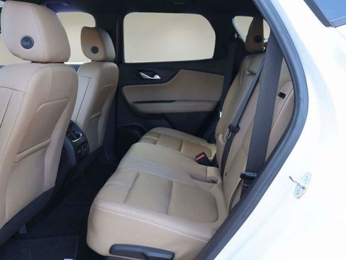 Used 2020 Chevrolet Blazer Premier w/ Driver Confidence II Package image 14