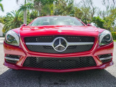 Used 2013 Mercedes-Benz SL 550 image 13