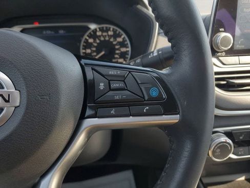 Used 2021 Nissan Altima 2.5 SV w/ SV Premium Package image 24