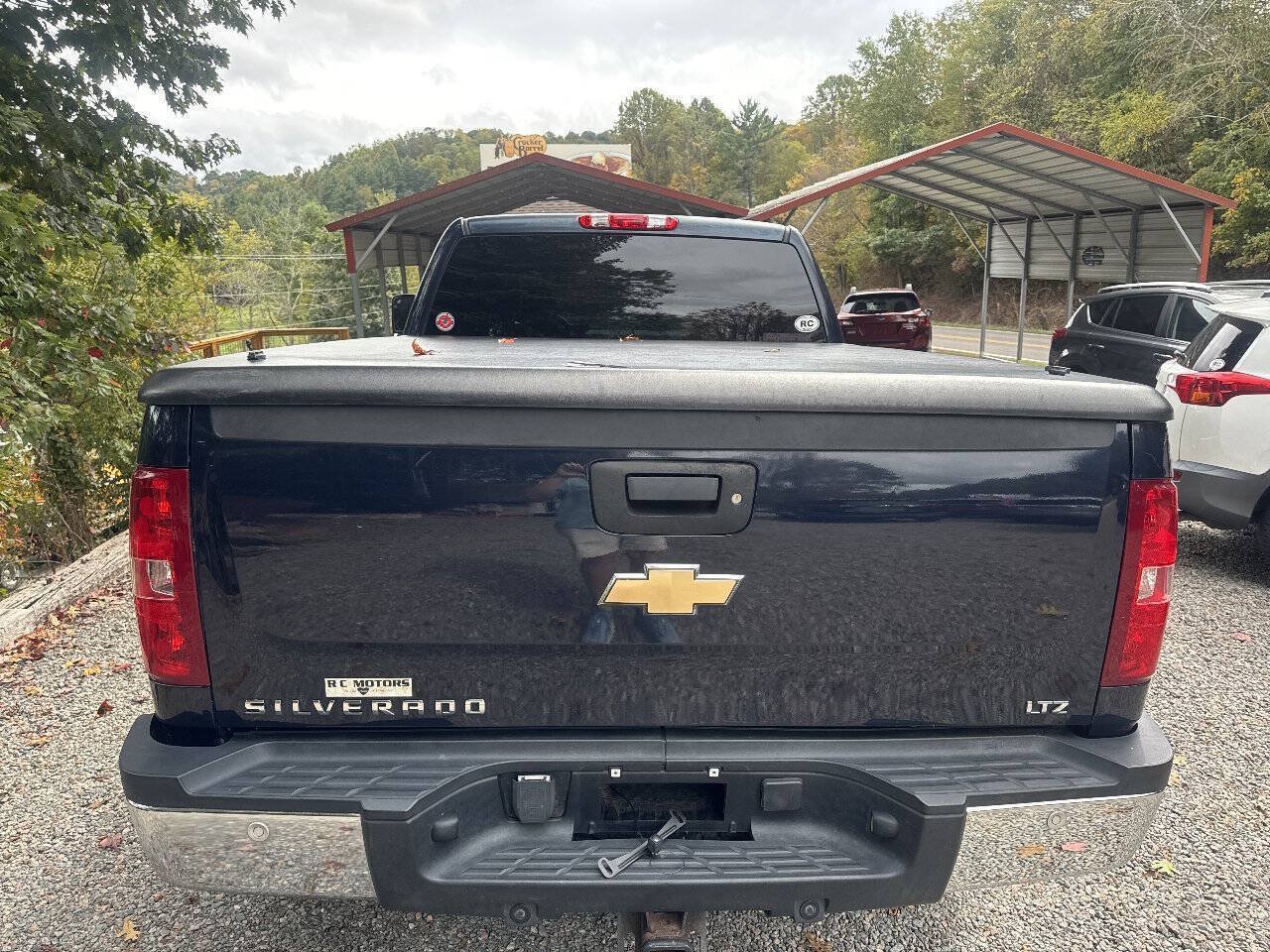 Used 2007 Chevrolet Silverado 2500 LTZ w/ Safety Package AWD/4WD image 10