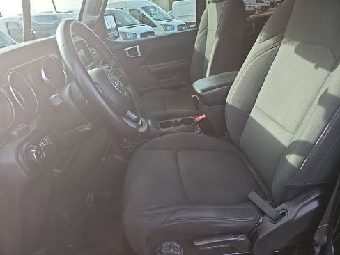 Used 2021 Jeep Gladiator Sport AWD/4WD image 15