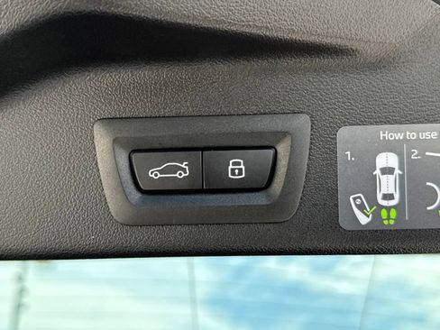 Used 2026 BMW X5 sDrive40i w/ Premium Package RWD image 17