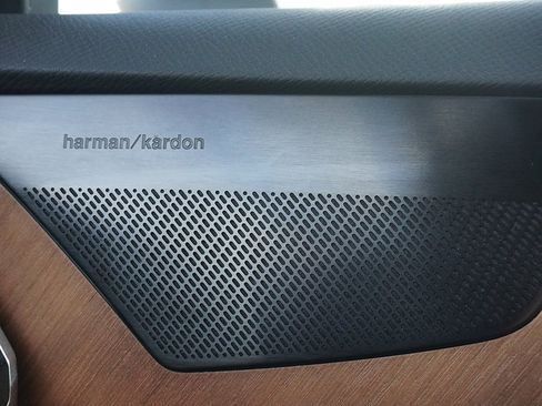 Used 2024 Volvo XC90 T8 Plus w/ Protection Package image 49