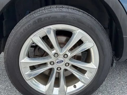 Used 2018 Ford Explorer Limited w/ Equipment Group 301A AWD/4WD image 20