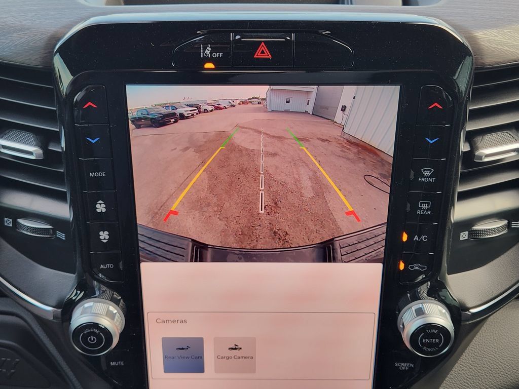 New 2026 RAM 2500 Laramie w/ Night Edition AWD/4WD image 15