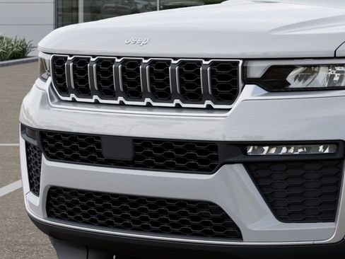 New 2026 Jeep Grand Cherokee Limited AWD/4WD image 38