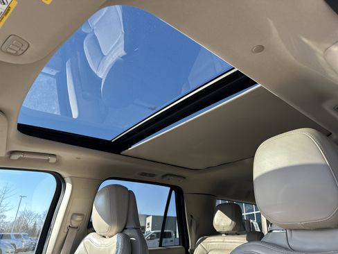 Used 2021 Lincoln Navigator L Reserve w/ Luxury Package image 27