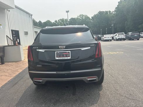 Used 2021 Cadillac XT5 Premium Luxury FWD image 4