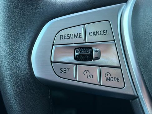 Certified 2023 BMW X7 xDrive40i w/ Premium Package image 32