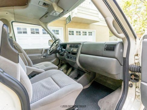 Used 2003 Volkswagen Eurovan MV image 38