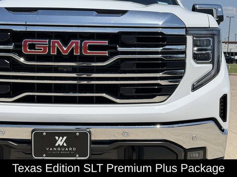 Used 2023 GMC Sierra 1500 SLT AWD/4WD image 4