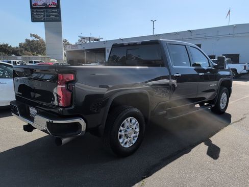 Used 2024 Chevrolet Silverado 2500 LTZ w/ LTZ Premium Package image 5
