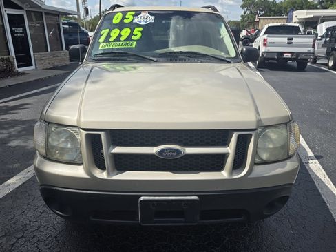 Used 2005 Ford Explorer Sport Trac XLS AWD/4WD image 10