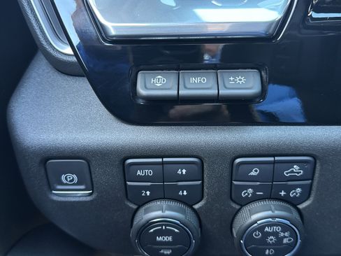 Used 2023 Chevrolet Silverado 1500 High Country w/ High Country Premium Package image 29