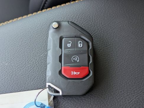 New 2025 Jeep Wrangler Sahara image 33