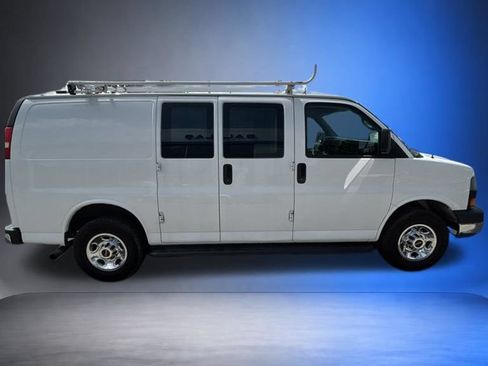 Used 2015 GMC Savana 2500 RWD image 4