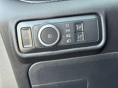Used 2022 Ford Explorer ST w/ Equipment Group 401A AWD/4WD image 23