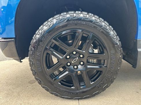 Used 2023 Chevrolet Silverado 1500 Custom Trail Boss image 6