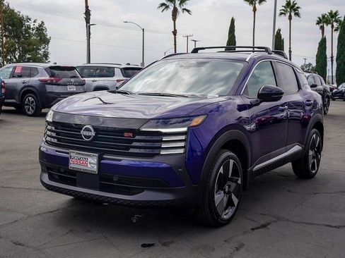 New 2026 Nissan Kicks SR image 4