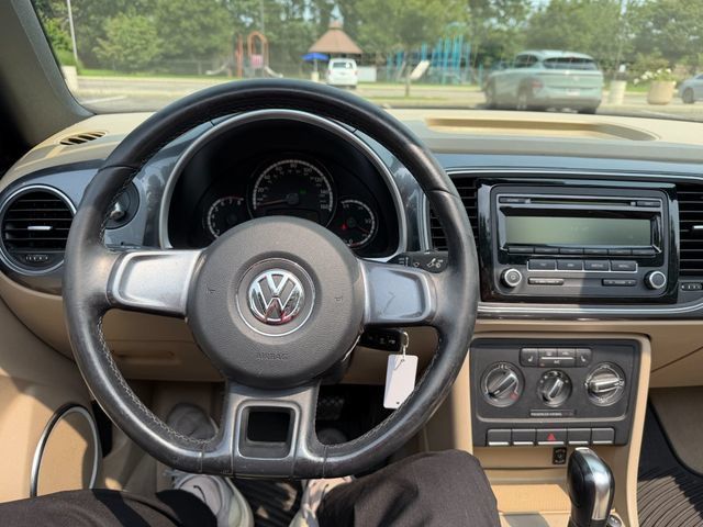 Used 2013 Volkswagen Beetle 2.5 FWD image 5