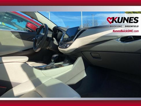 Used 2024 Chevrolet Malibu LT image 38