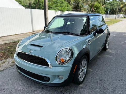 Used 2013 MINI Cooper S w/ Premium Pkg FWD image 5