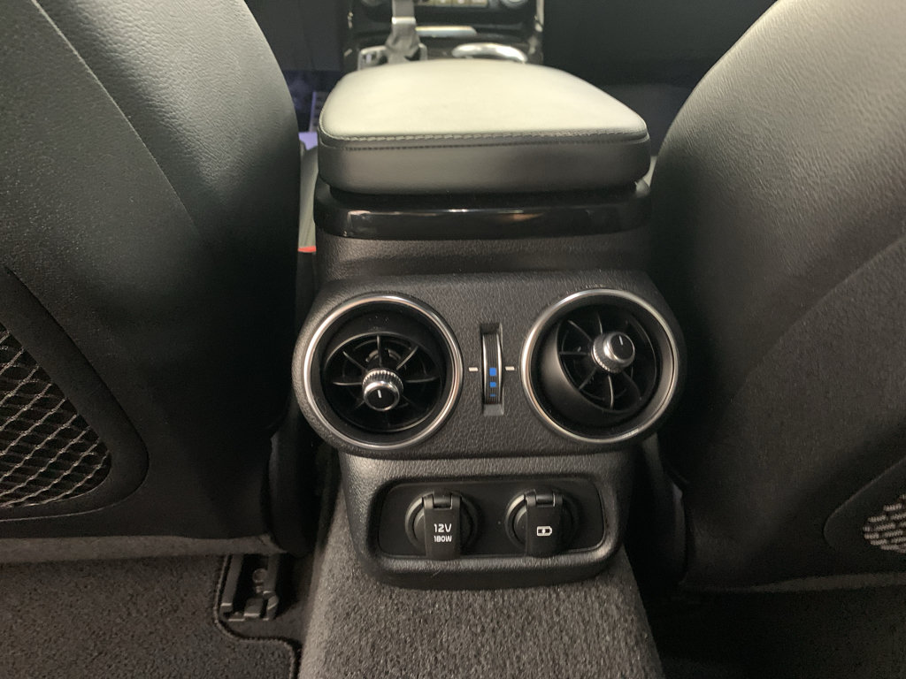 Used 2022 Kia Stinger GT-Line RWD image 31