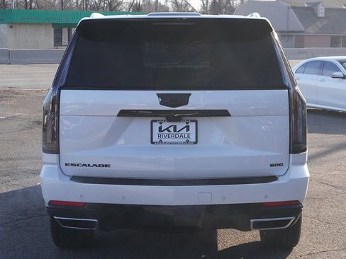 Used 2025 Cadillac Escalade Premium Luxury w/ LPO, Floor Liner Package image 18