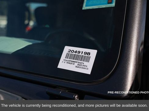 Used 2021 Jeep Wrangler Unlimited Sahara w/ Cold Weather Group image 18