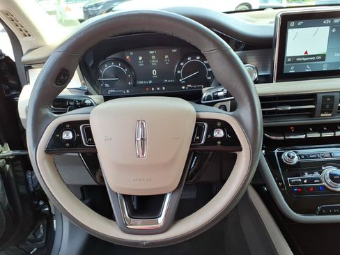 Certified 2022 Lincoln Corsair AWD w/ Premium Package image 17
