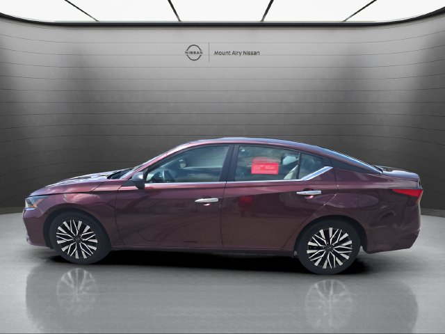 Certified 2025 Nissan Altima 2.5 SV FWD image 6