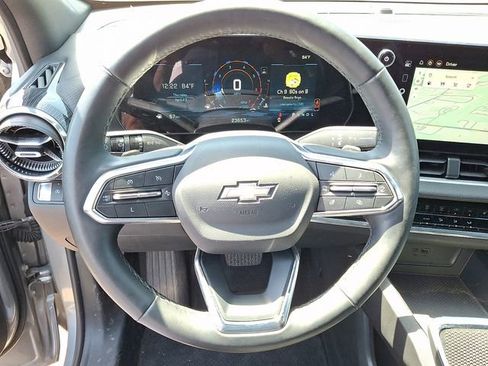 Used 2025 Chevrolet Equinox LT FWD image 14