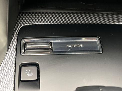 Certified 2025 MAZDA CX-90 Plug-In Hybrid w/Premium Sport image 19