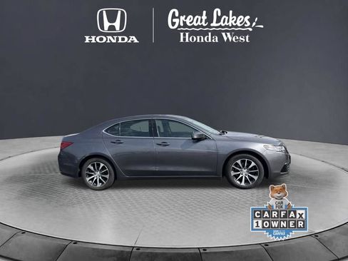 Used 2017 Acura TLX FWD image 5