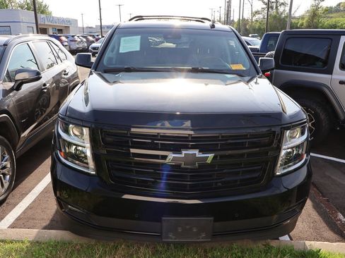 Used 2019 Chevrolet Tahoe Premier image 2