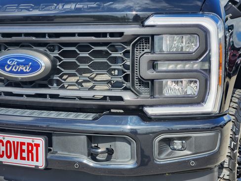 Used 2023 Ford F250 Lariat w/ Lariat Ultimate Package AWD/4WD image 8