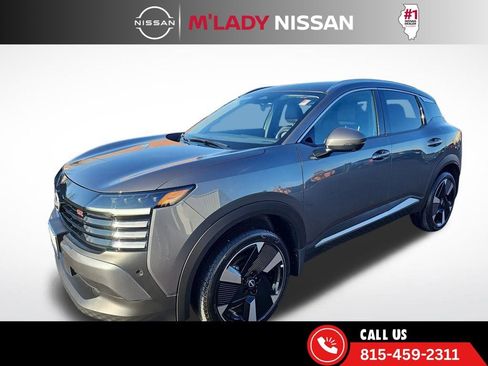 Used 2025 Nissan Kicks SR image 3