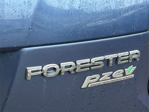 Used 2017 Subaru Forester 2.5i Premium w/ All-Weather Package image 17