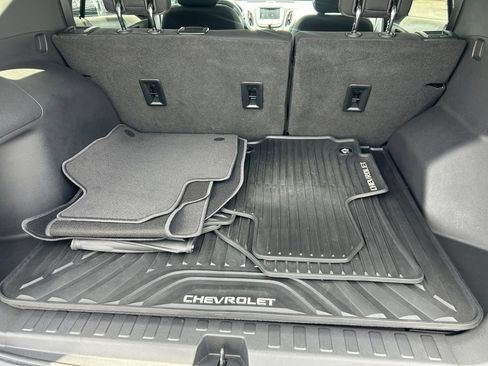 Used 2020 Chevrolet Equinox LT w/ Driver Convenience Package FWD image 18