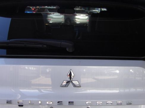 New 2025 Mitsubishi Eclipse Cross SEL image 8