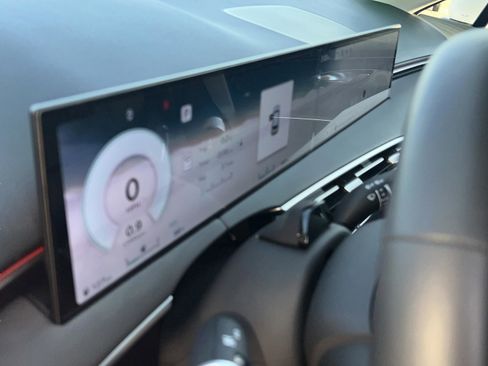 Used 2026 Genesis GV70 2.5T image 10