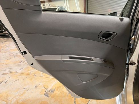 Used 2016 Chevrolet Spark LT image 33