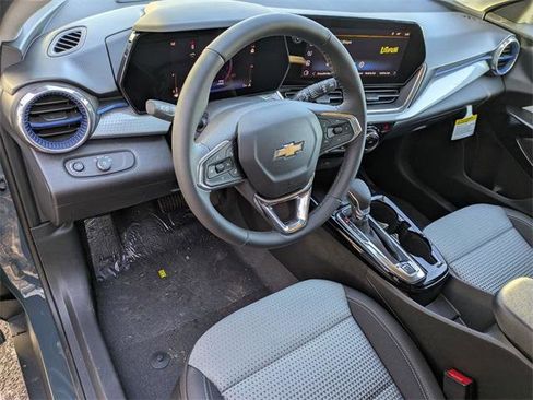 New 2026 Chevrolet Trax LT w/ Driver Confidence Package image 10