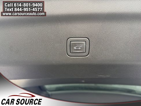 Used 2024 GMC Yukon Denali Ultimate image 54