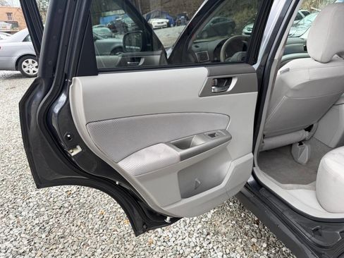 Used 2010 Subaru Forester 2.5X Premium image 13